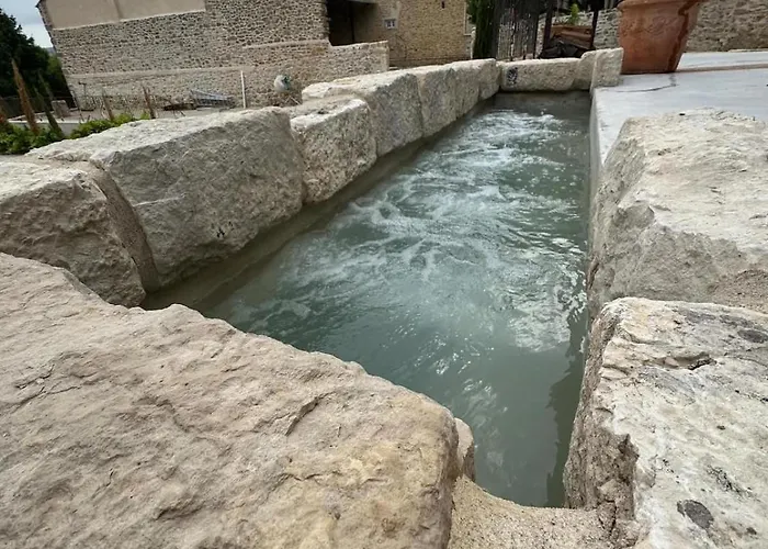 Mas En Pierre Calme Et Confort 度假居